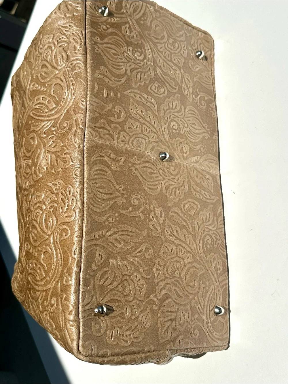 NWT Isadora Italy Tooled Genuine Leather Large Satchel Bag in Tan